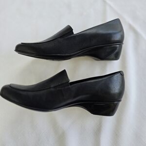 Walking Cradles Black Loafer 7.5